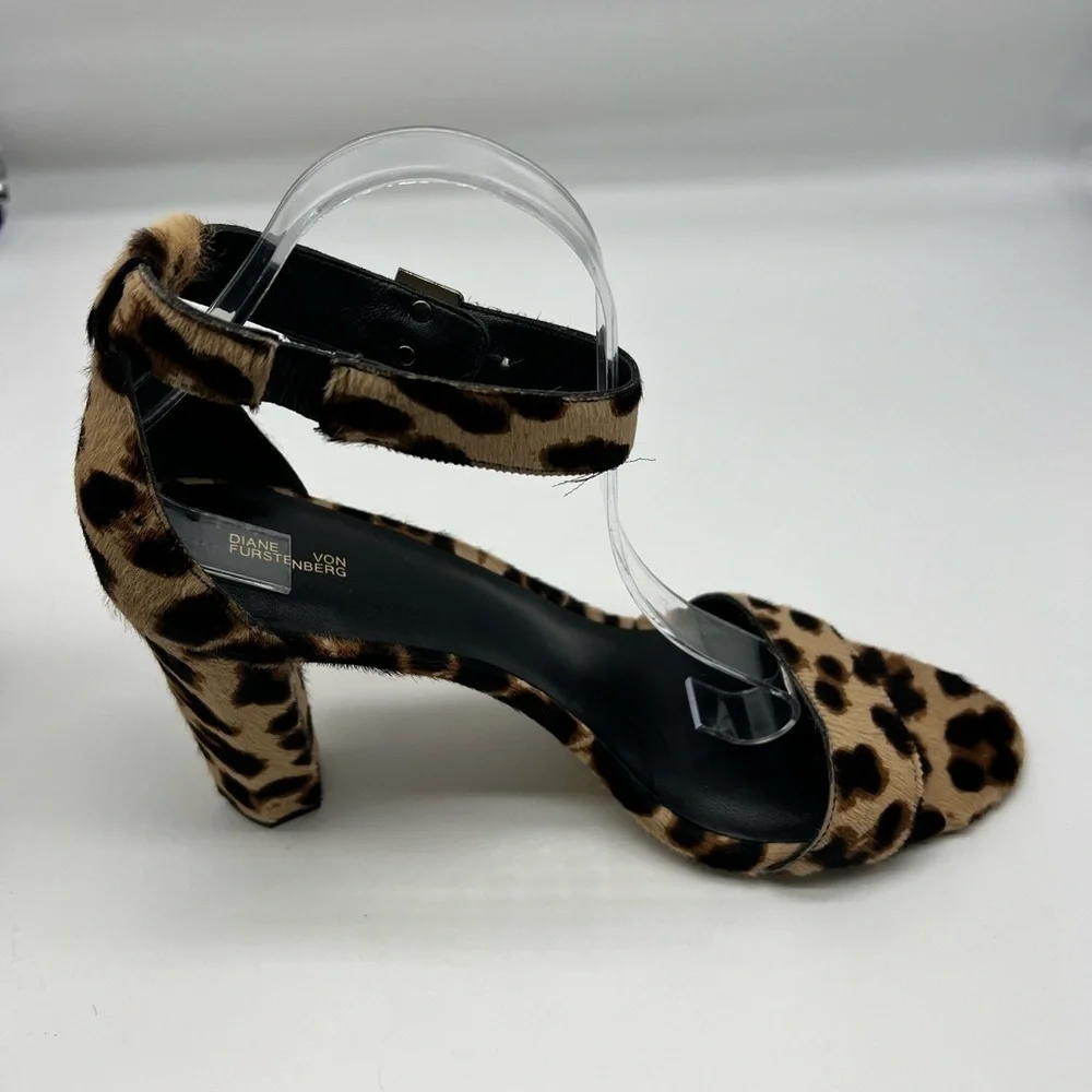 Diane Von Furstenberg - Chain-link Leopard Ankle Strap Open Toe High Heels SZ 11